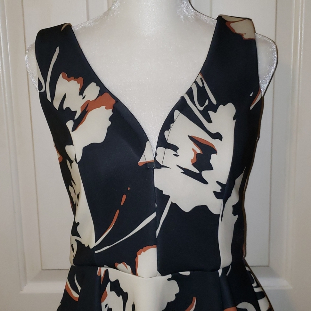 Anthropologie Maeve Floral Fit & Flare Summer Dress Size 4 - Picture 2 of 14
